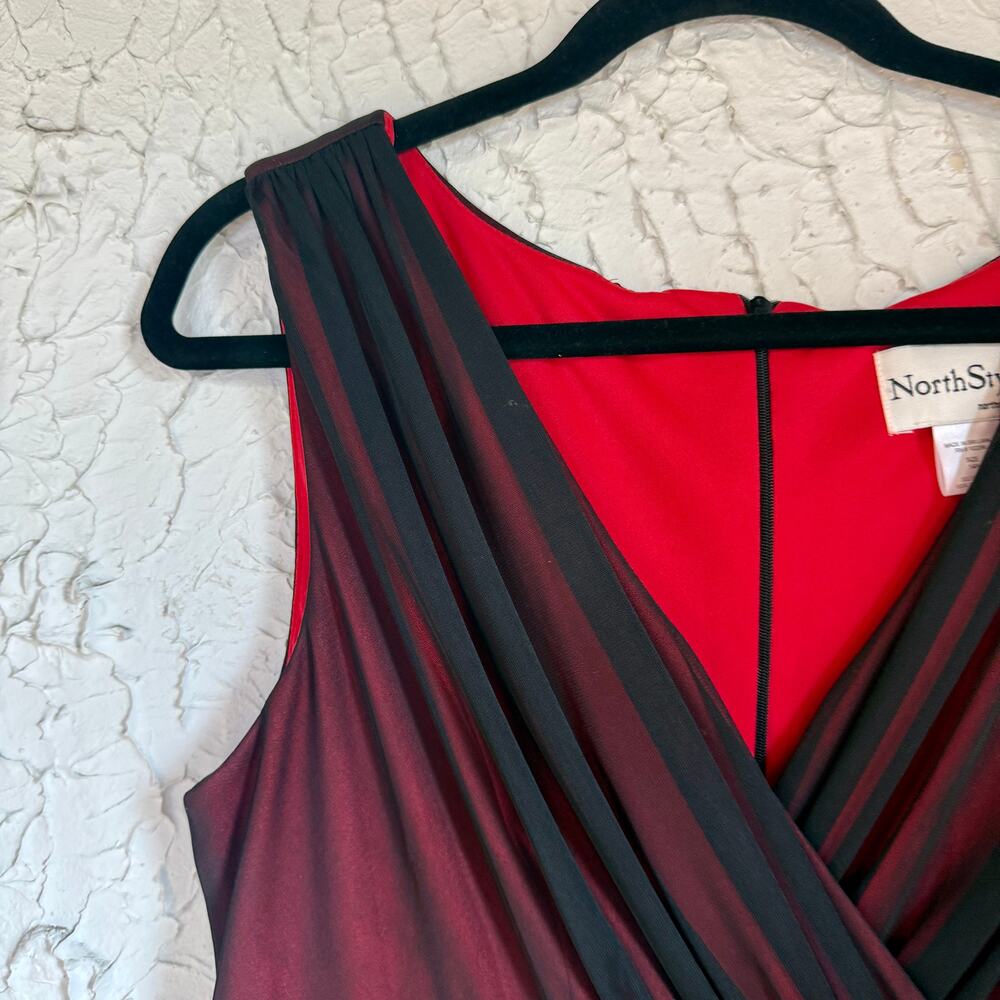 NorthStyle Burgundy Black Overlay Dress Women 14P Petite Sleeveless Ruched Waist - Picture 3 of 12